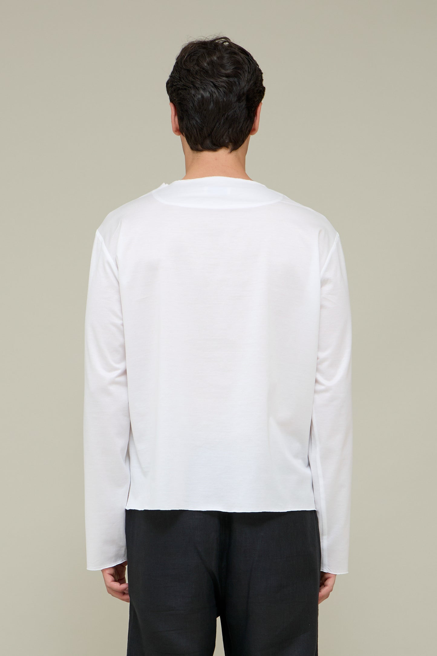 V-neck Longsleeve - Perfect White