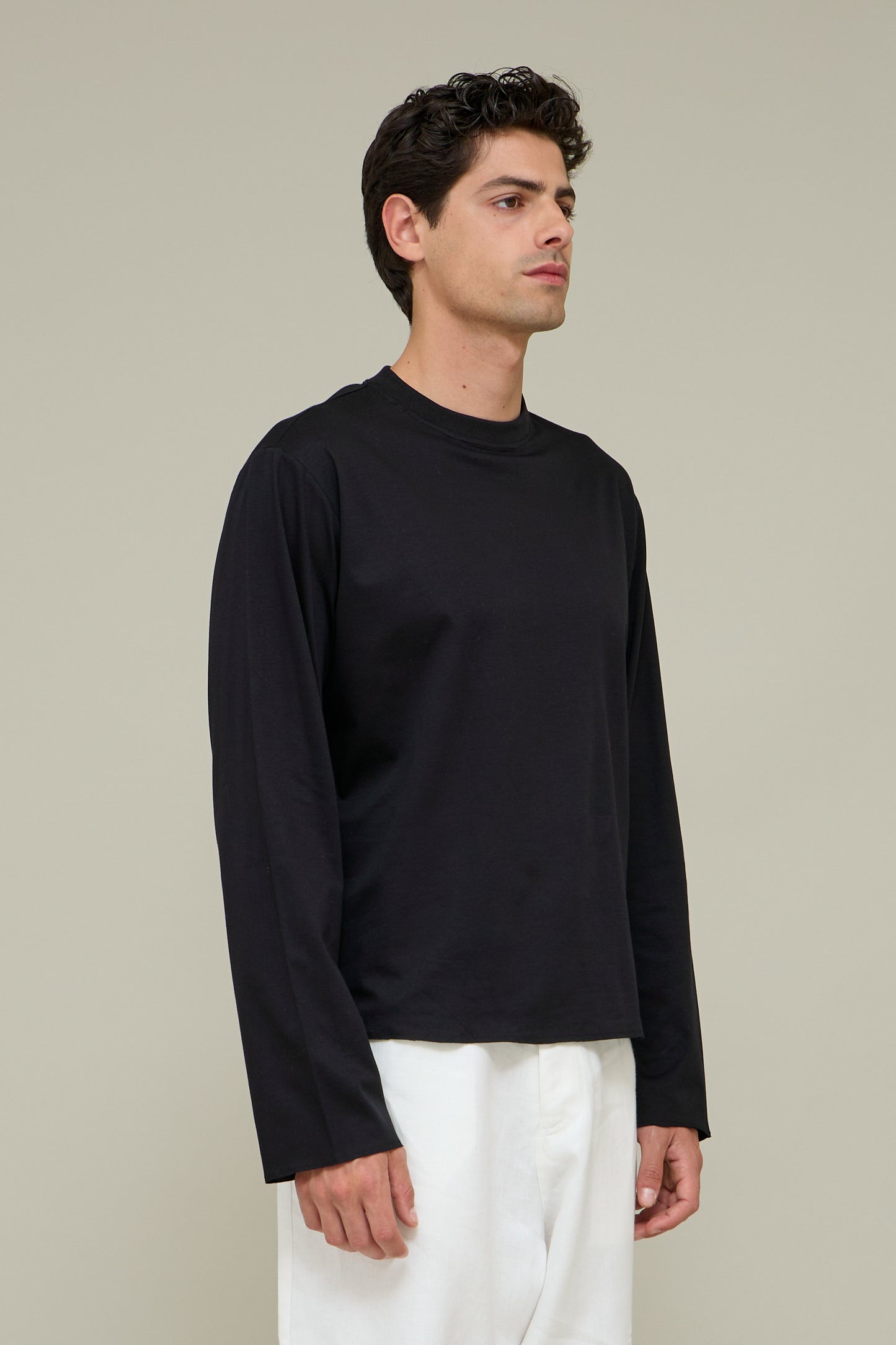 Essential Longsleeve - Chic Black